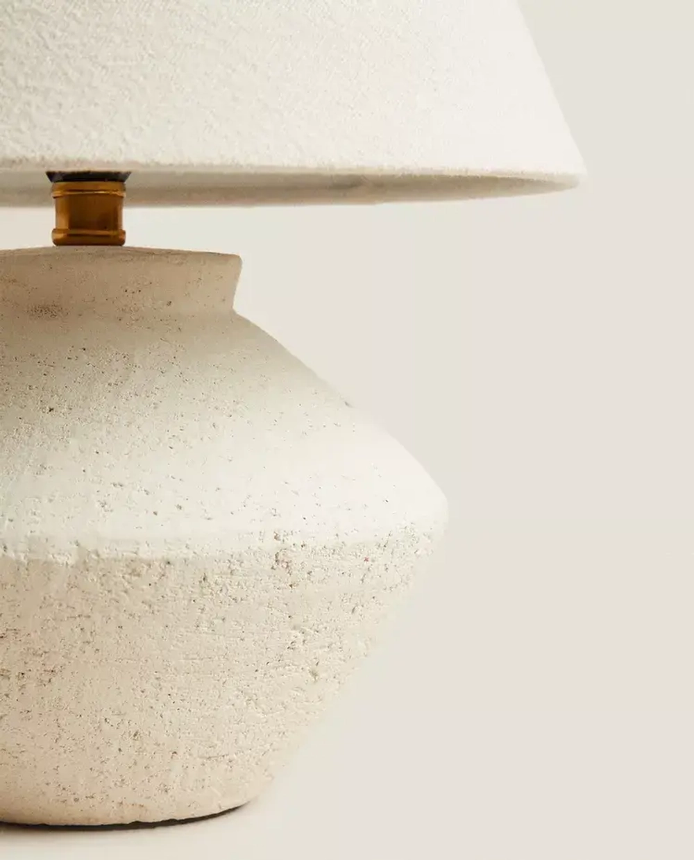 ZARA HOME МАЛЕНЬКИЙ НАСТОЛЬНЫЙ СВЕТИЛЬНИК, ЭКРЮ