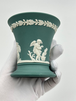 Ваза Wedgwood тёмно-зелёная
