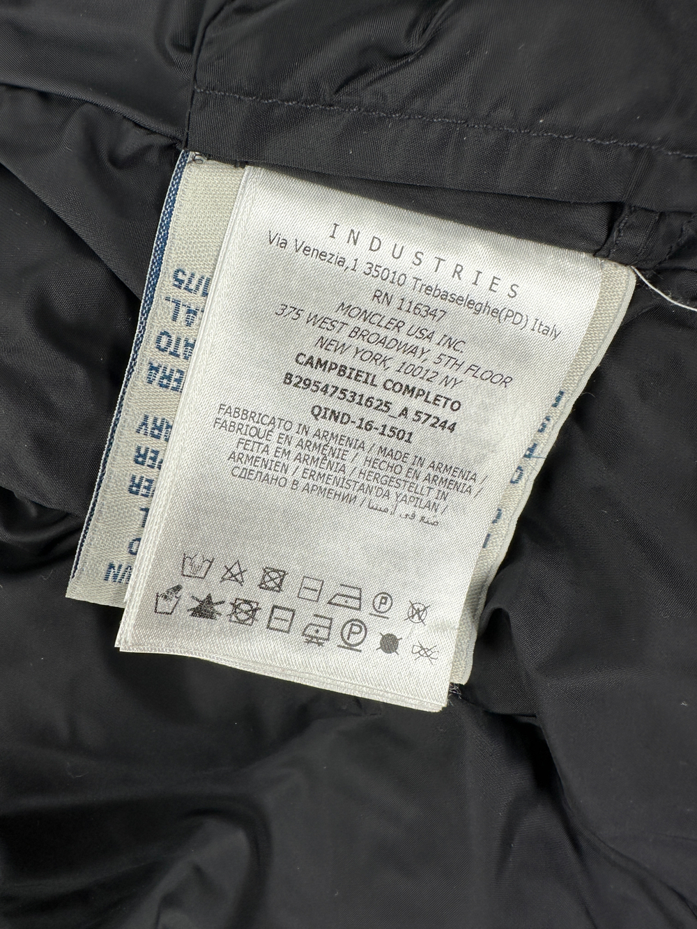 Костюм Moncler