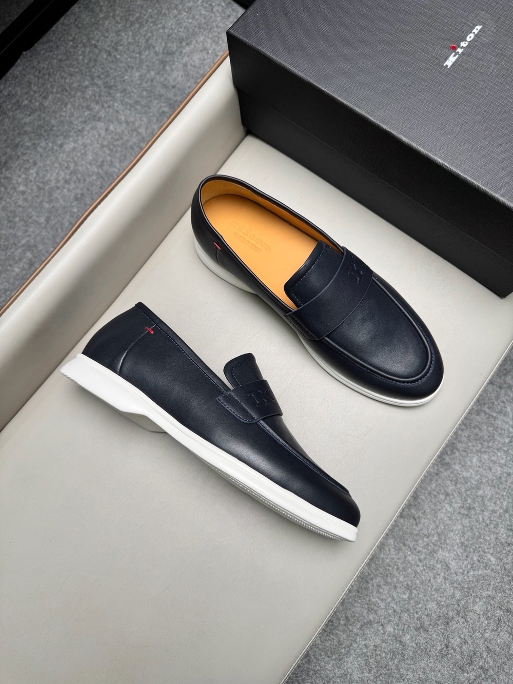 Лоферы Kiton