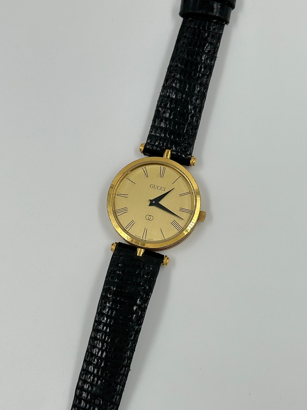 Часы Gucci 3000M