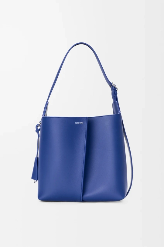 Loewe Средняя сумка-ведро Bilbao из гладкой телячьей кожи, ярко-синий