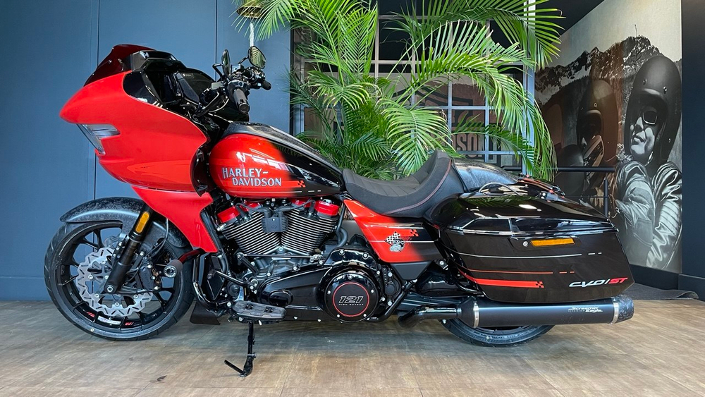 Harley-Davidson CVO Road Glide ST, 2026 (Сitrus Нeat)