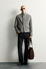 УКОРОЧЕННЫЙ БЛЕЙЗЕР В КЛЕТКУ — ZARA
