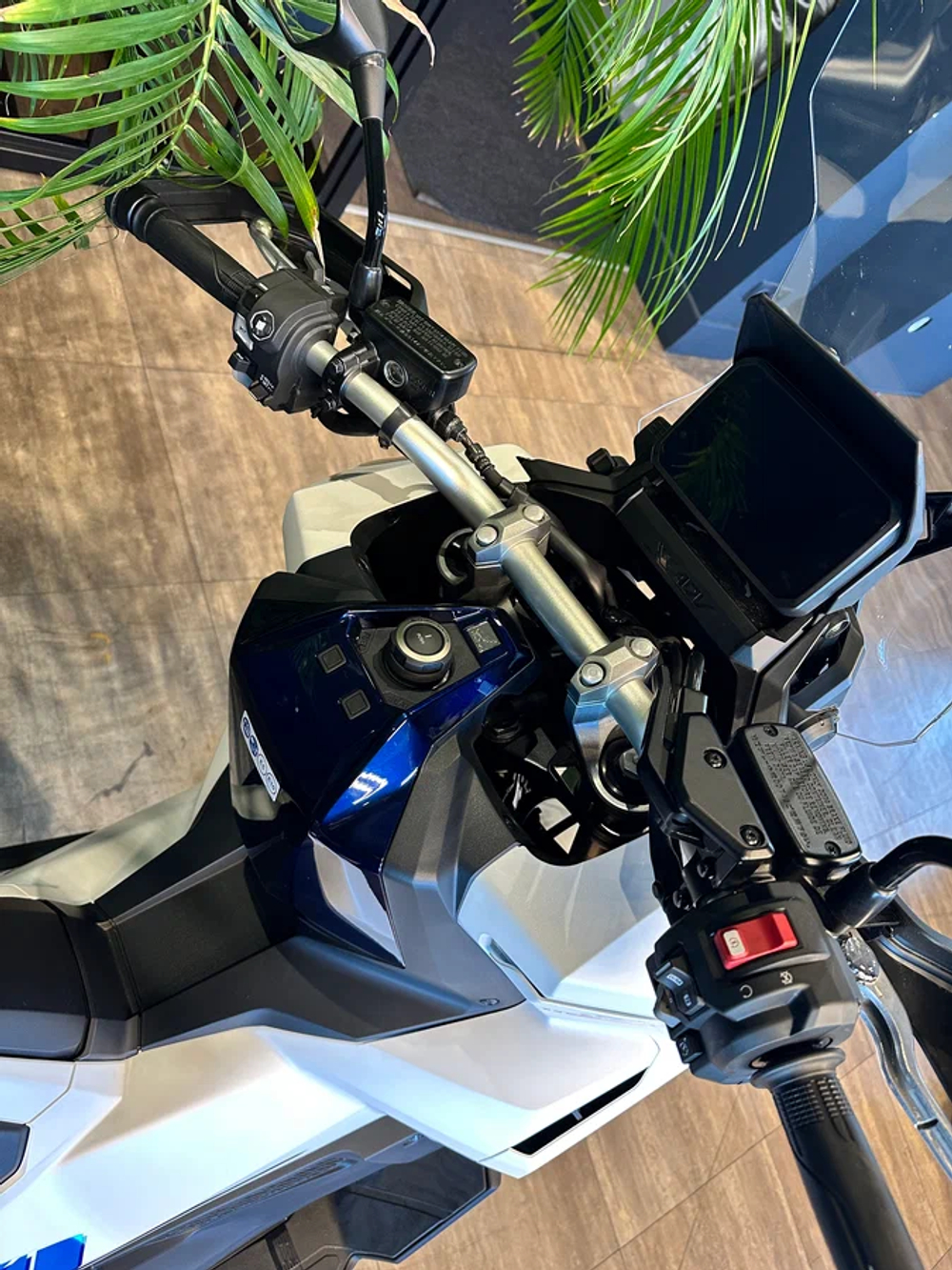 HONDA ADV750T special edition