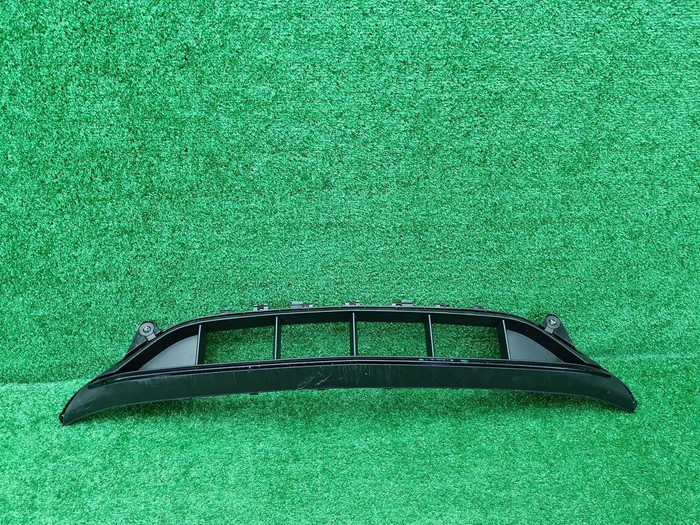 Решетка перед. бампера Mercedes E W213 (20-23) AMG