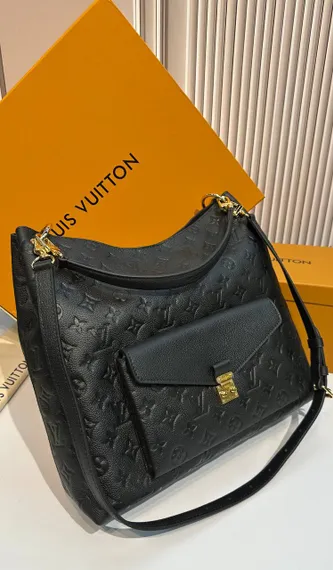 Сумка Louis Vuitton Hobo Metis