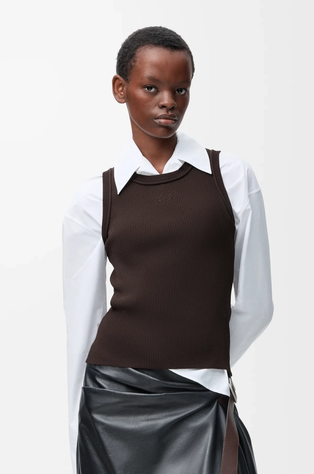 Топ LOEWE