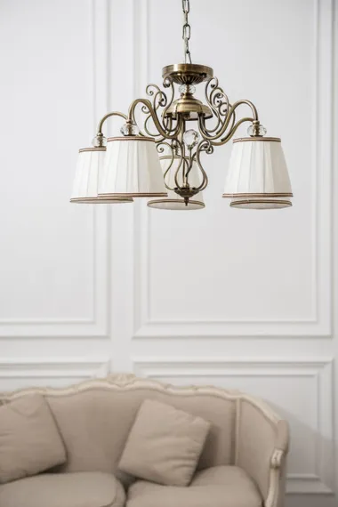 Подвесная люстра Vintage ARM420-05-R Maytoni