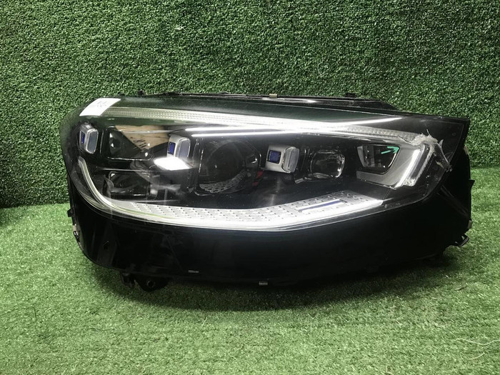 Фара правая Mercedes S W223 (20-нв) Digital Light