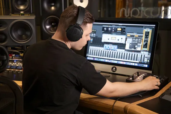 Beyerdynamic DT 900 PRO X