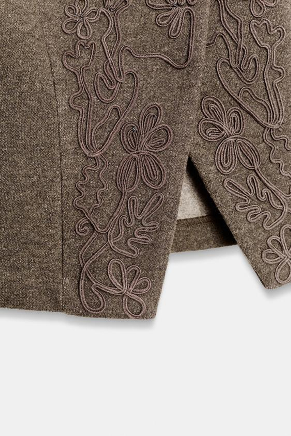 ZARA ВЫШИТЫЙ ЖИЛЕТ, ТЕМНО-КОРИЧНЕВЫЙ