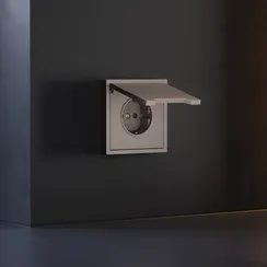Накладка для розетки с заземлением, защитными шторками и крышкой Voltum S70 Капучино VLS000814