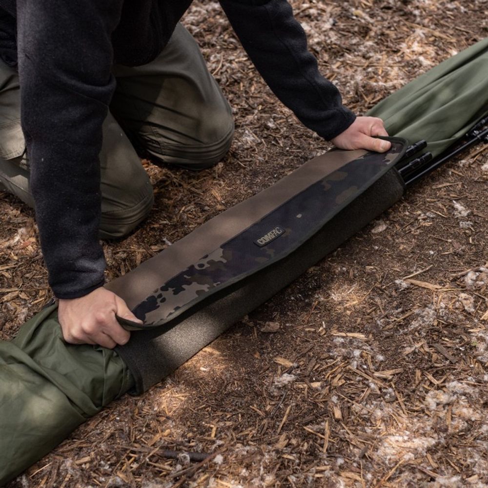 KORDA Чехол для зонта Brolly Wrap Dark Kamo