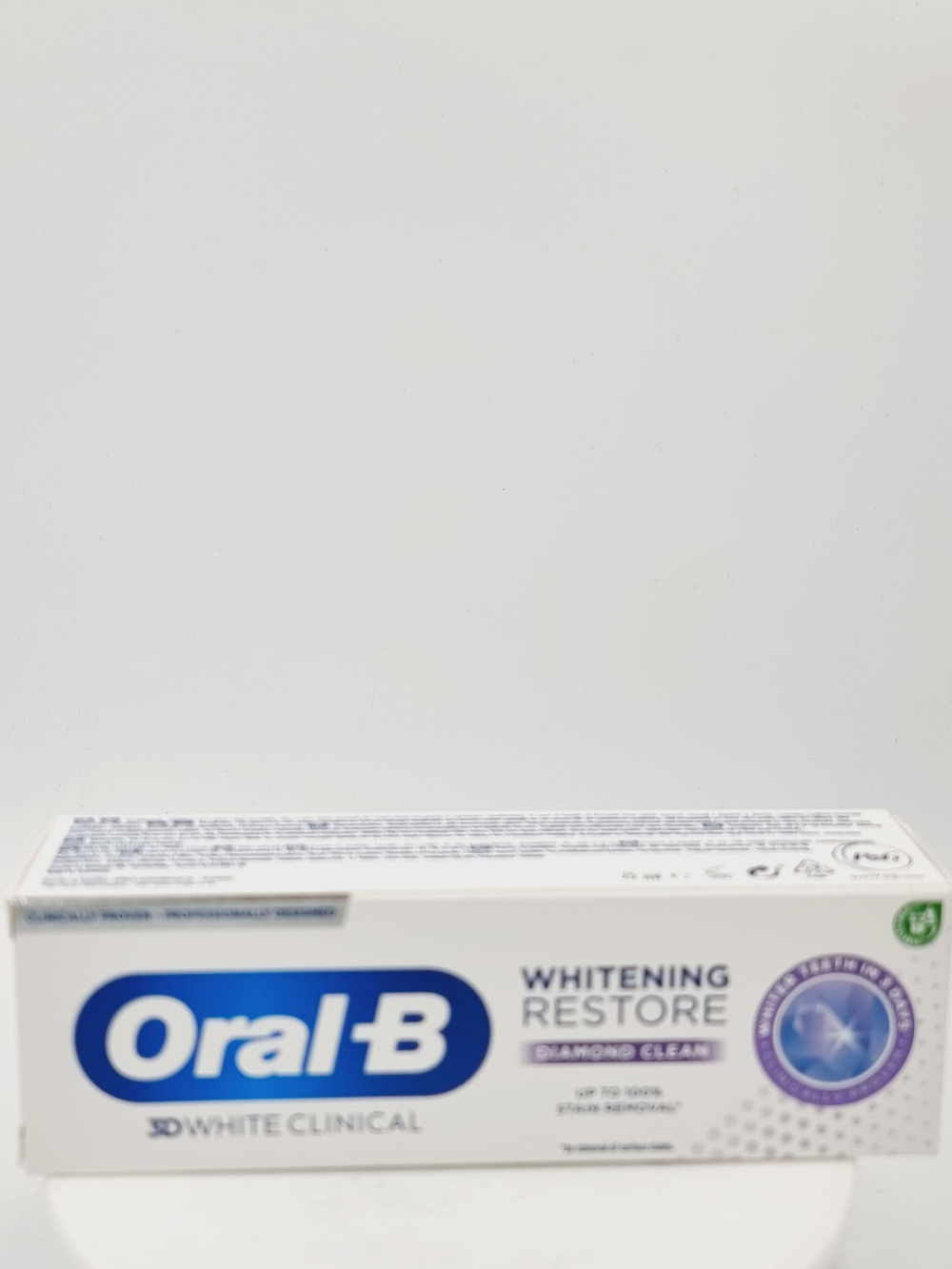 Зубная паста 3D White Clinical Whitening Restore Diamond Clean, с фтором, отбеливающая 75 мл (Германия)