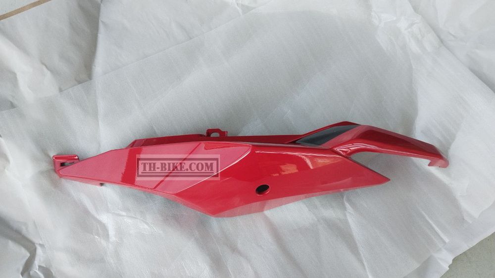 77240-MKY-DM0ZA. COWL SET A, L. RR. (WL) *R380*.........GRAND PRIX RED. HONDA