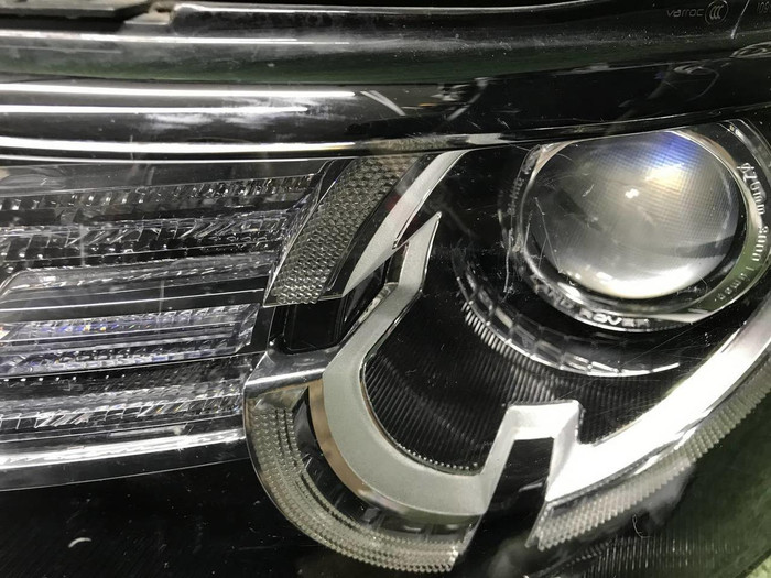 Фара левая LR Discovery Sport (2014-2019) ксенон