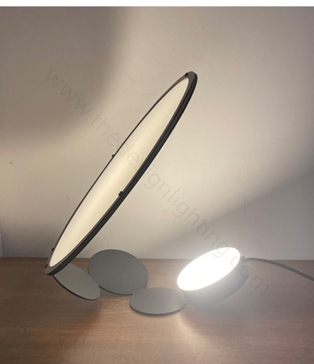 Table design lamp Cut by AXOLIGHT