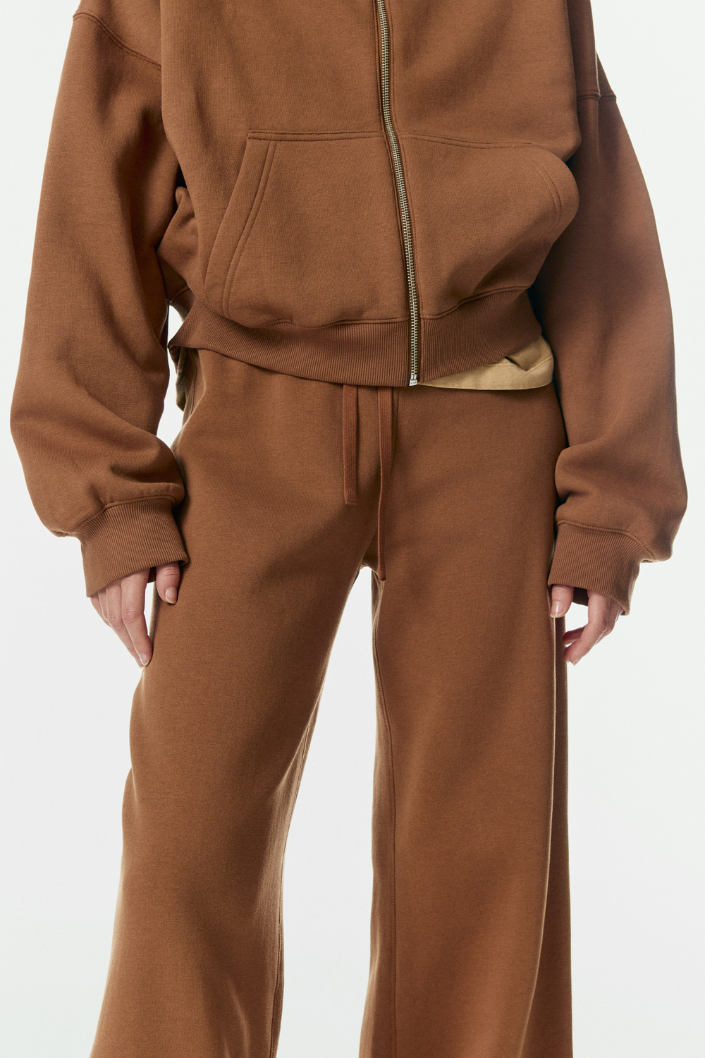 Спортивные брюки со свободными штанинами - H&M