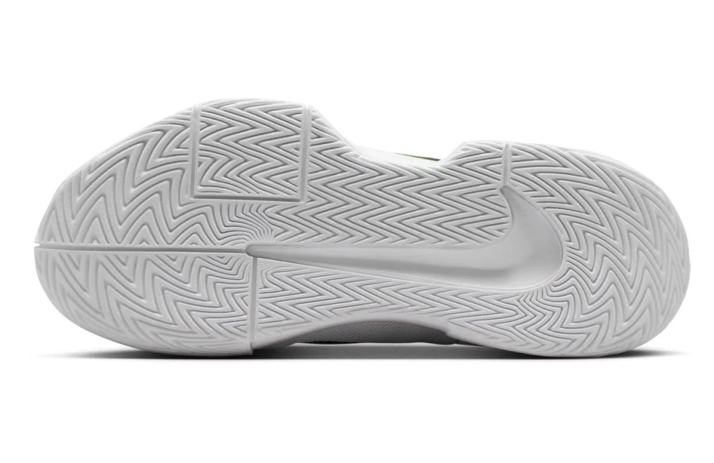 Женские теннисные кроссовки Nike Zoom GP Challenge Pro - white/black pure platinum volt