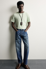 БАЗОВАЯ ФУТБОЛКА SLIM FIT /01 — ZARA
