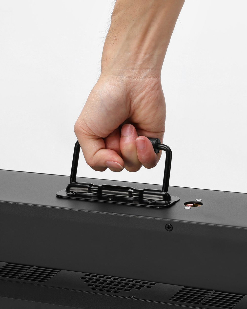 DIAMOND LINE 1060 — Tilt LED Bar RGBW 600 Вт 4-60° IP20 DMX512/RDM/Artnet