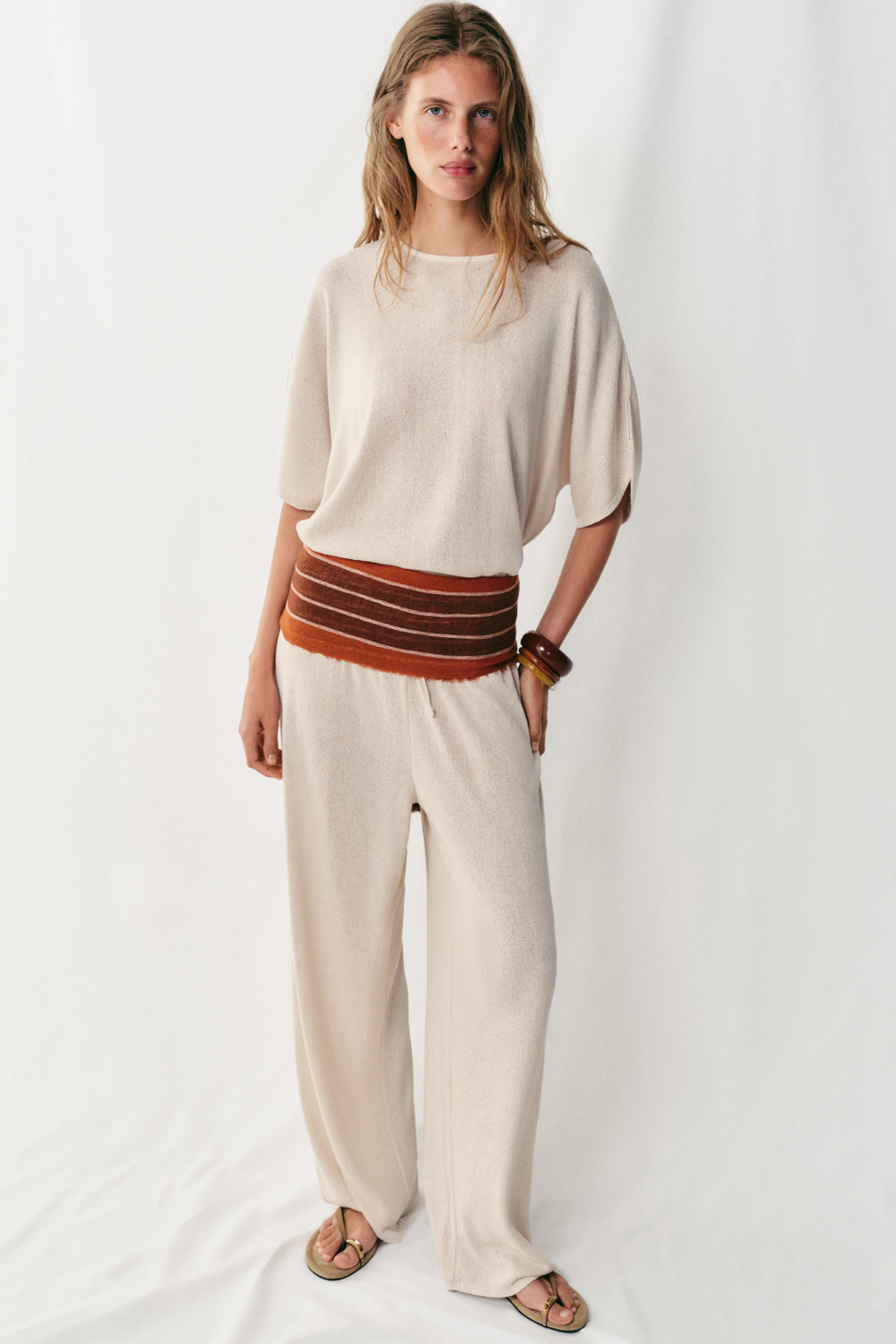 БРЮКИ WIDE LEG ИЗ ТКАНИ В РУСТИКАЛЬНОМ СТИЛЕ — ZARA