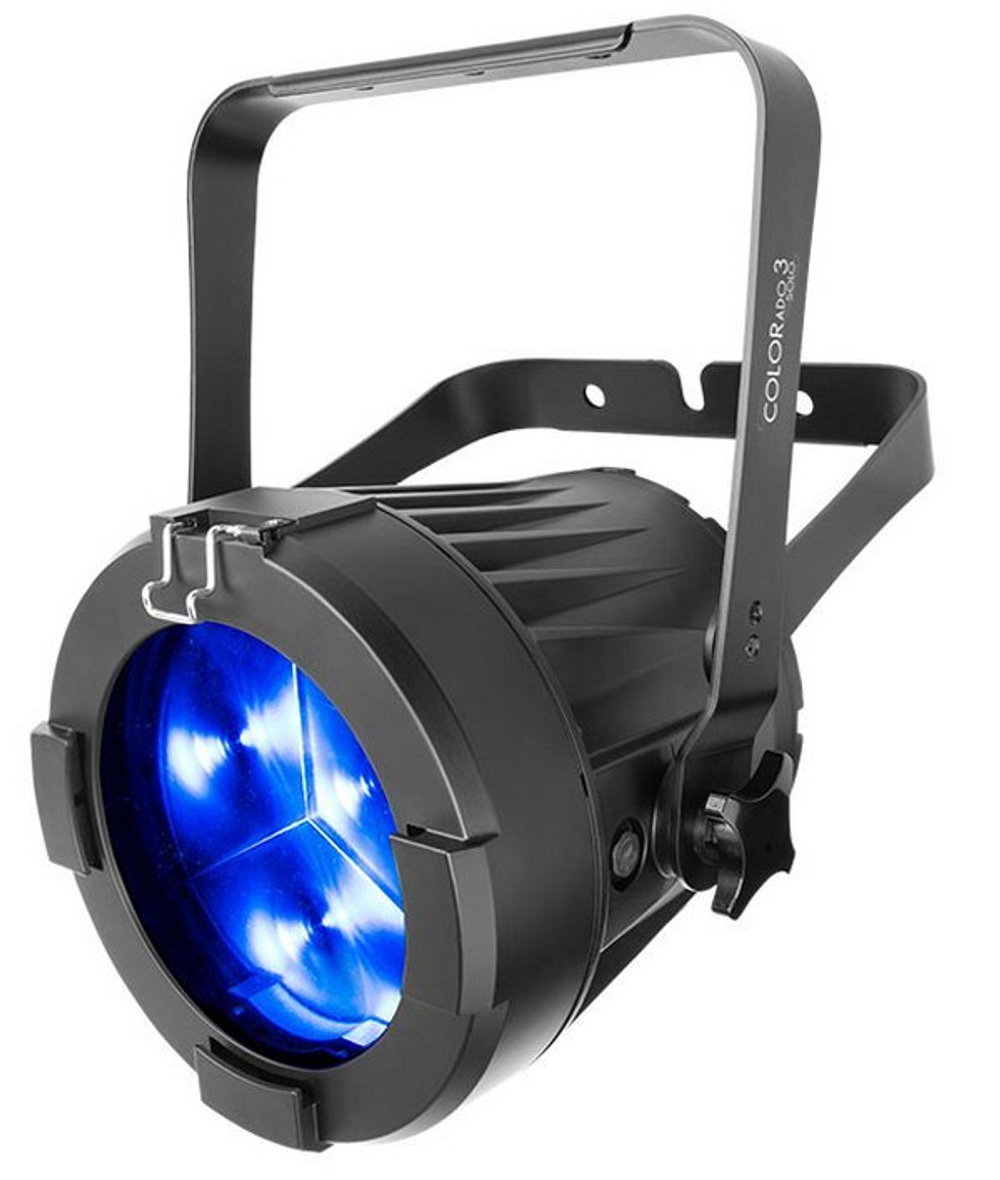 CHAUVET-PRO COLORado 3-SOLO Светодиодный RGBW прожектор 3х60Вт RGBW LED, zoom 8-45