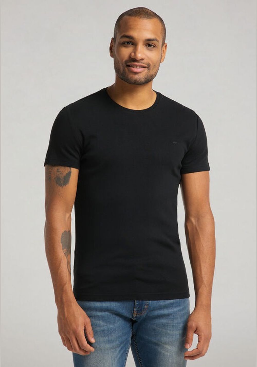 Футболка C-Neck Tee 1008815-4142