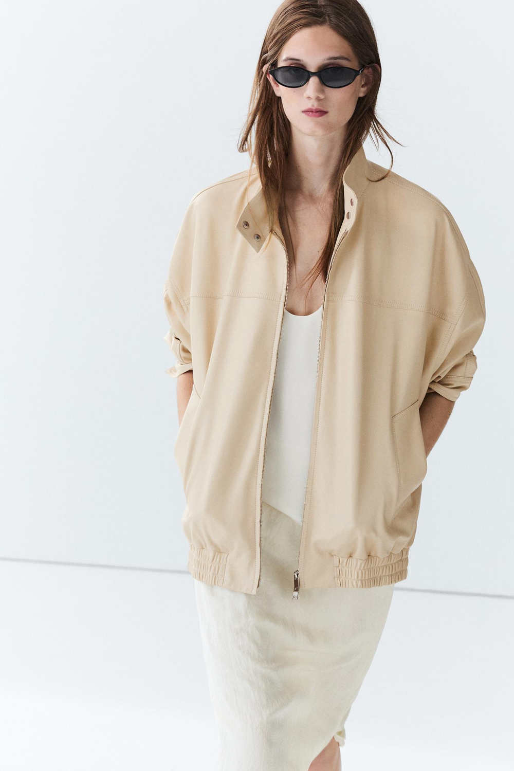 Massimo Dutti Кожаная куртка с эластичным низом, кремовый
