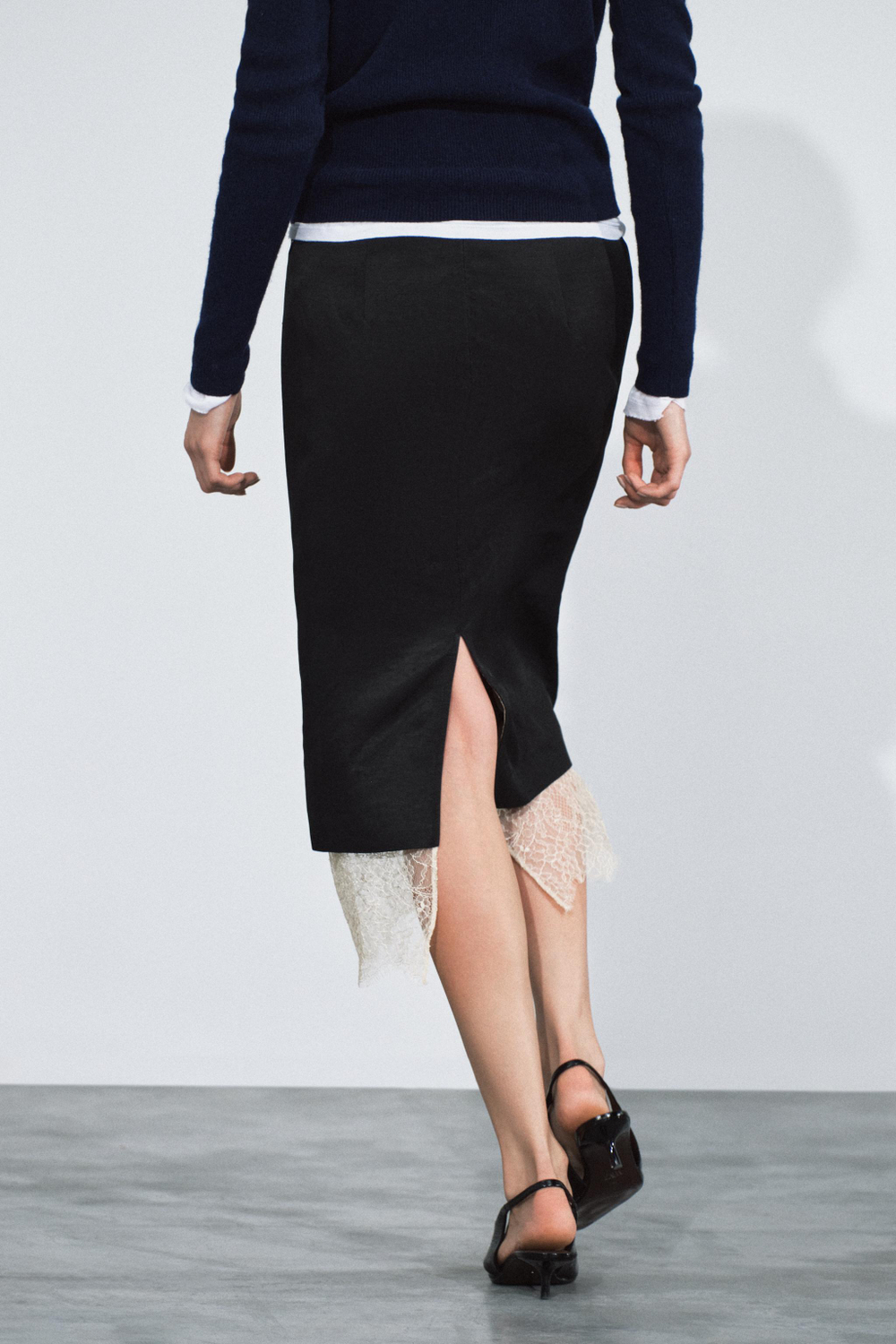 ЮБКА С КРУЖЕВОМ — ZW COLLECTION — ZARA