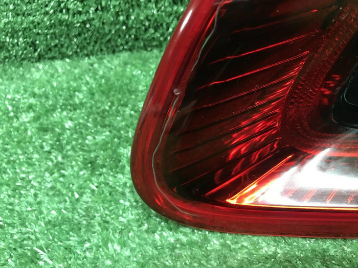 Фонарь правый внутренний Porsche Macan (2014-2018)