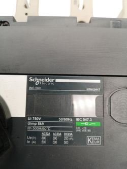 Выключатель-разъединитель Merlin Gerin 31132 500A Compact INS500 3п Schneider Electric. Товар уцененный