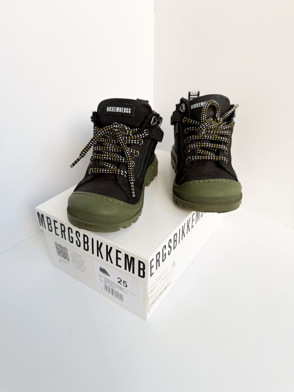Новые ботинки Bikkembergs, 25