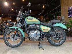 Royal Enfield Meteor 350 Aurora Green