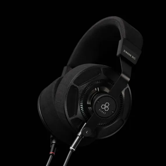 Final Audio D8000 DC Black