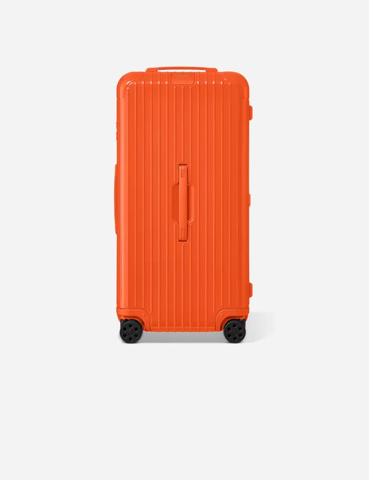 Чемодан Rimowa Essential Trunk Plus 