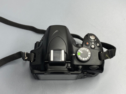 Nikon D3200 — 8 000 кадров