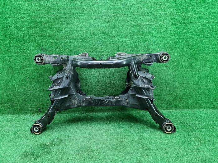 Подрамник задний Land-Rover Discovery Sport 19-нв