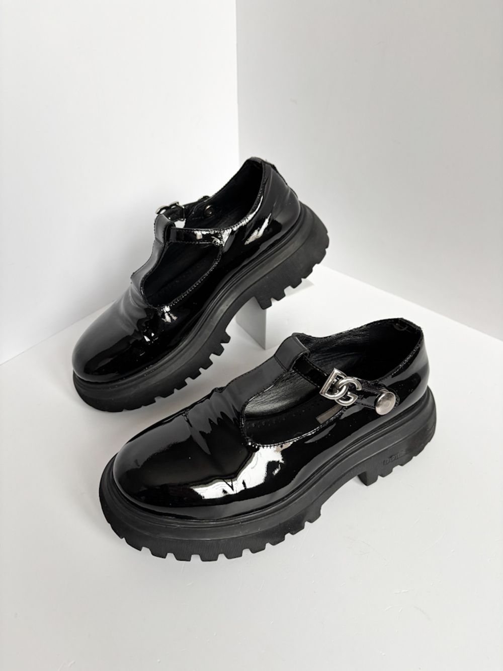 Лаковые туфли Dolce & Gabbana, 30