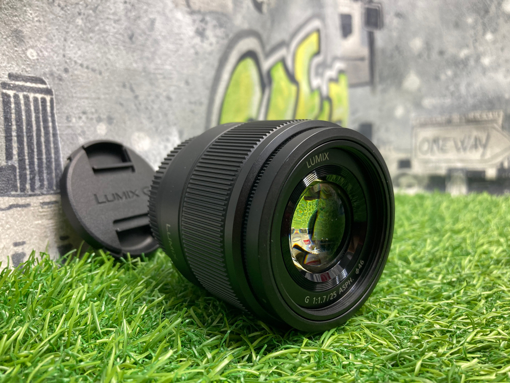 Panasonic Lumix G 25mm 1.7 ASPH