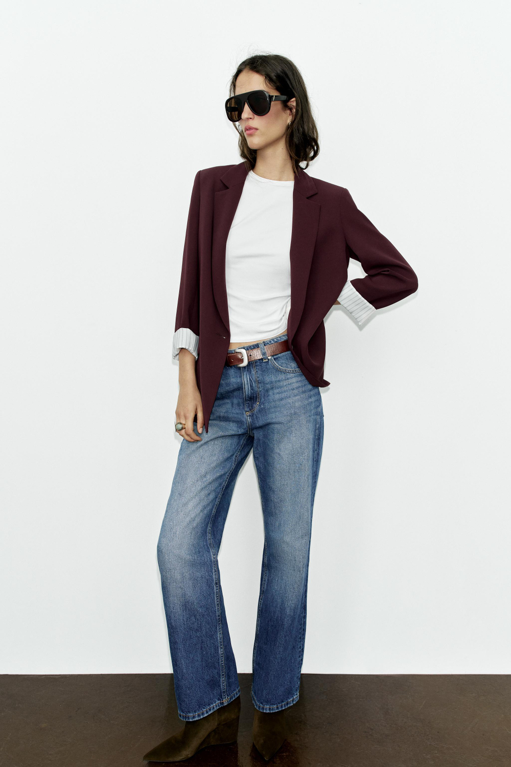 БЛЕЙЗЕР С ПОДПЛЕЧНИКАМИ И ПРИНТОМ НА МАНЖЕТАХ — ZARA