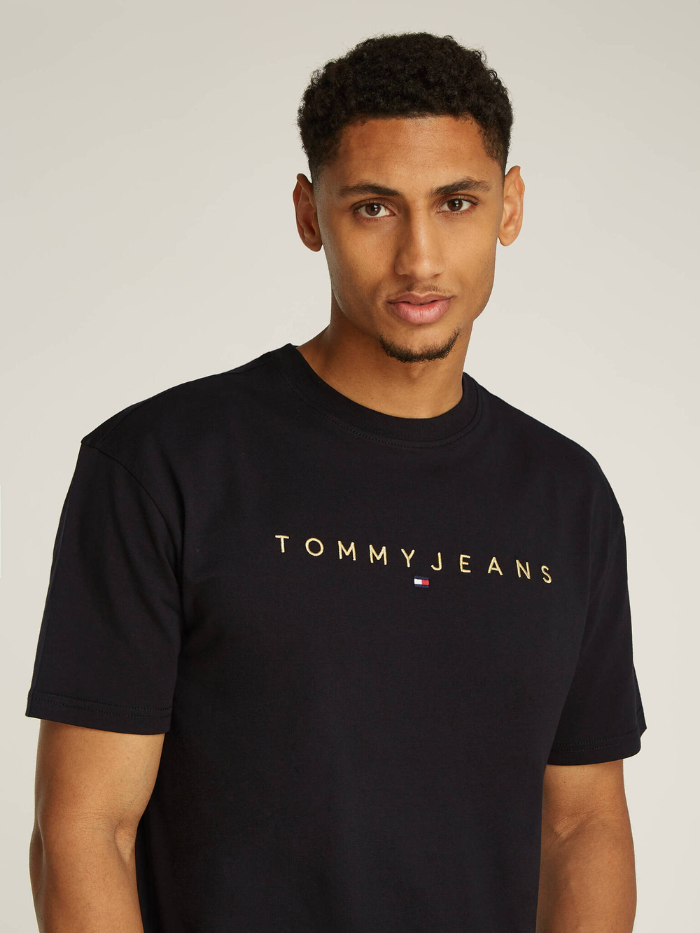 Футболка Tommy Jeans - черный(DM0DM19694)