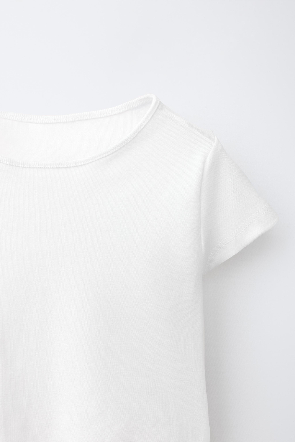 ZARA ОДНОТОННАЯ ФУТБОЛКА С КРУЖЕВНОЙ ОТДЕЛКОЙ, БЕЛЫЙ