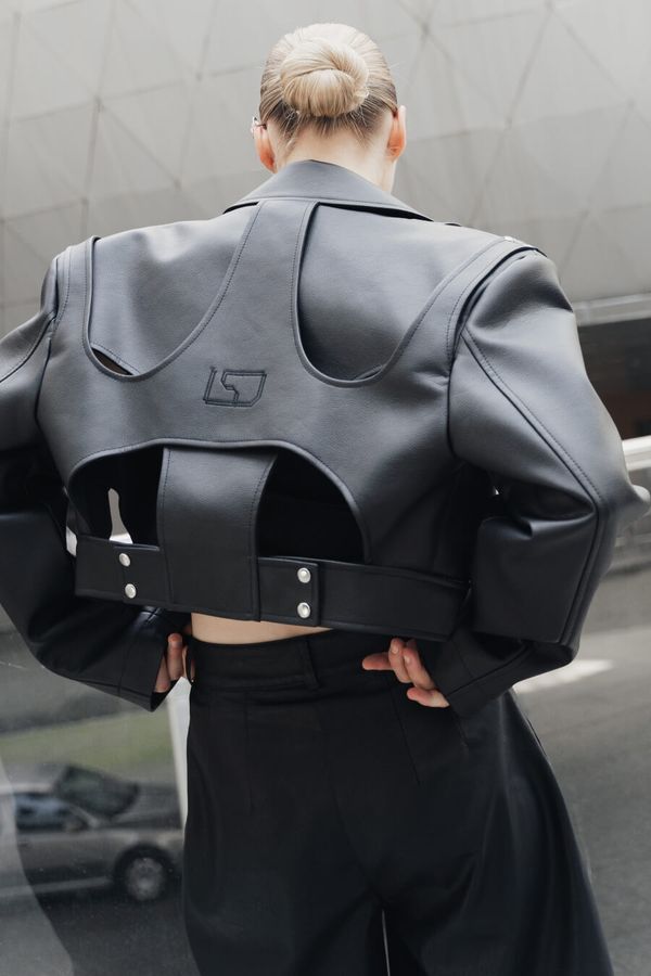 Косуха Hadid