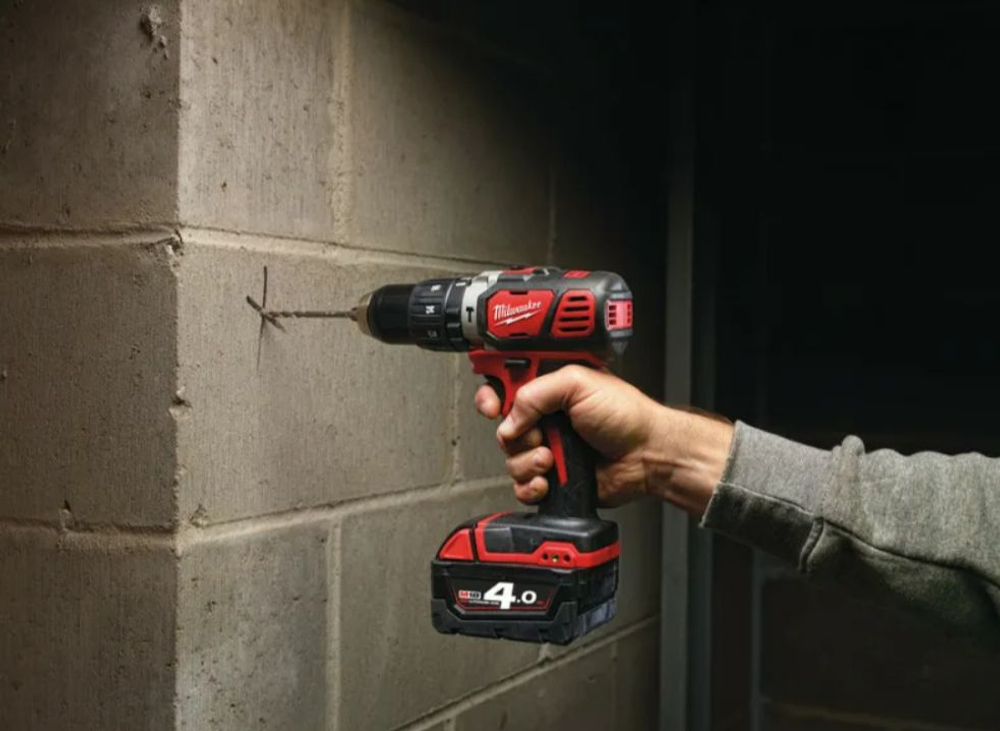 Бесщеточная дрель-шуруповерт Milwaukee M18 CBLDD-0, 4933464316