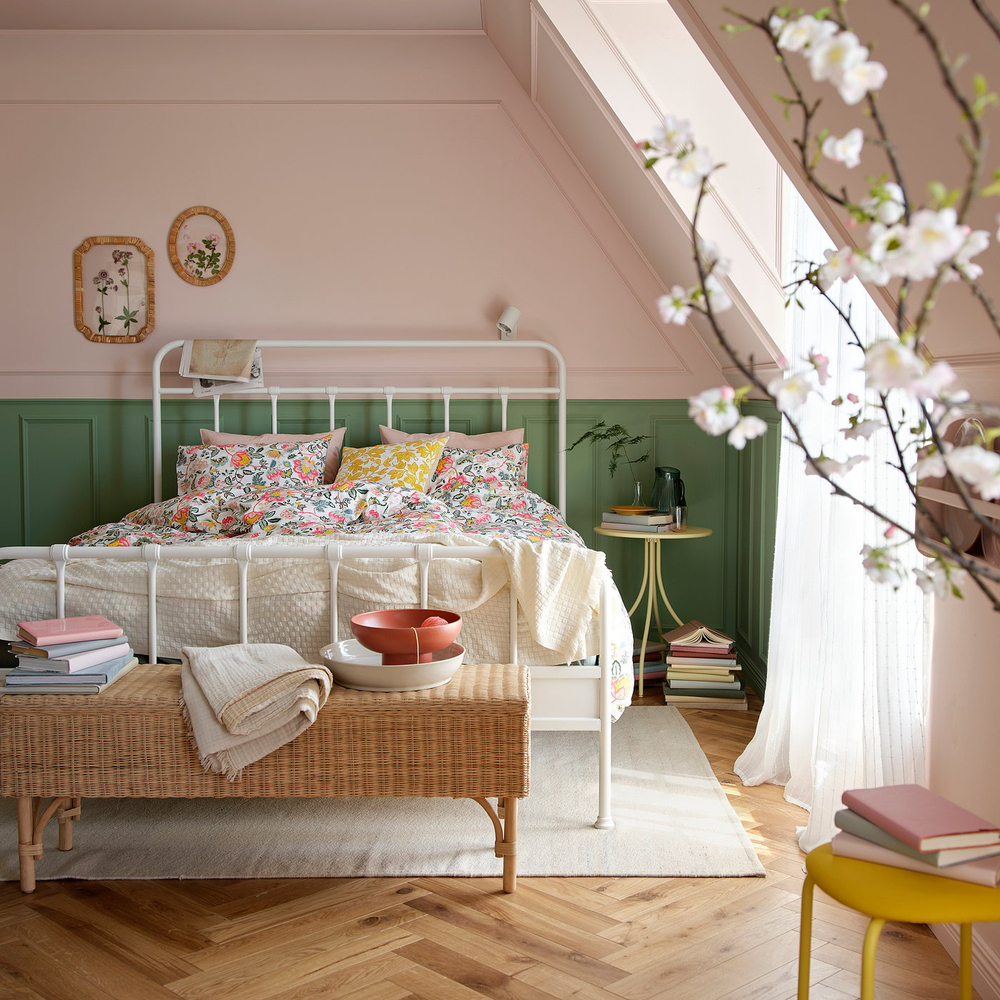 IKEA DAGGSALVIA  (ИКЕА ДАГГСАЛВИА)  -  Комплект постельного белья: пододеяльник и 2 наволочки - разноцветный/цветочный рисунок 200x200/50x60 см