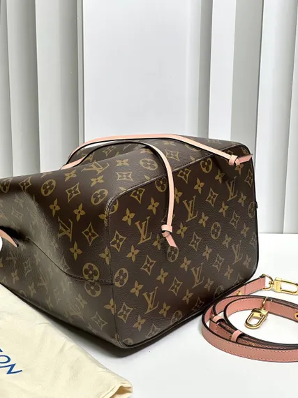 Сумка Louis Vuitton Neonoe MM (розовая фурнитура)