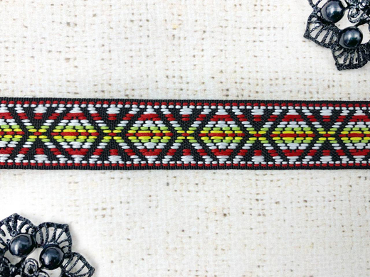 Тесьма жаккард, ш. 2,5 см (НАРЕЗКА)