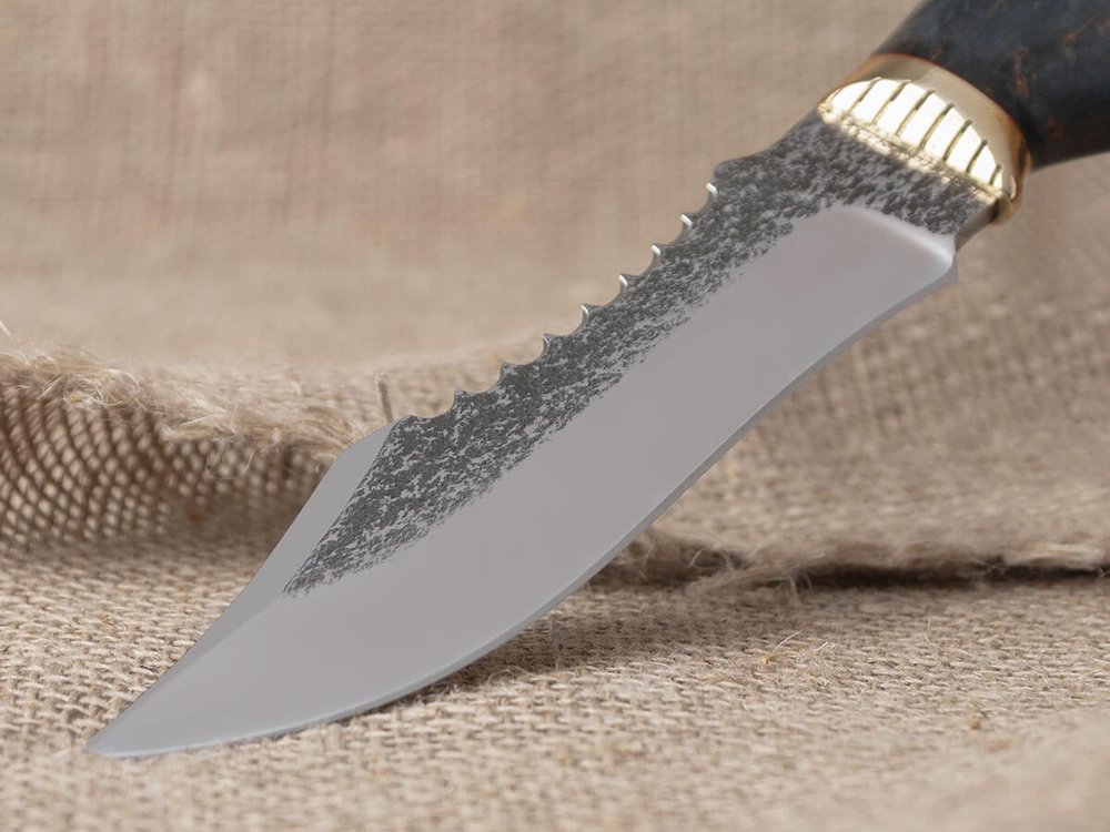 Нож "Щукарь", сталь Bohler N690, рукоять синяя стабилизированная береза